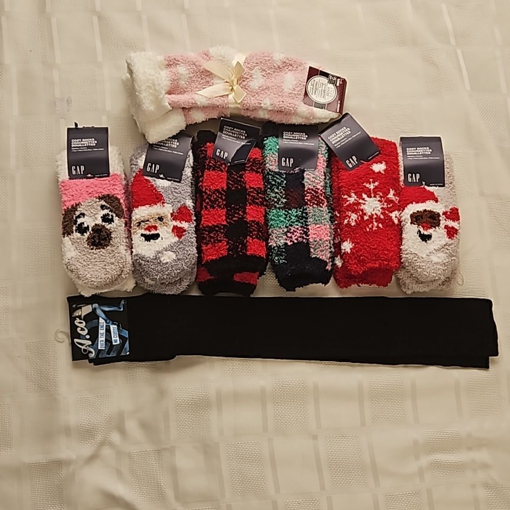 Gap Women's Bundle Of 9 Pairs Of Cozy Socks One Size Pink/ Red